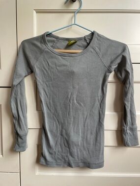 Nui Light Gray Scoop Neck Long Sleeve Top